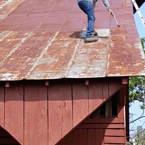 painting a metal roof